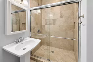 7078 N Wolcott Ave, Chicago, IL 60626 - Photo 18