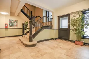 7455 N Greenview Ave, Chicago, IL 60626 - Photo 8