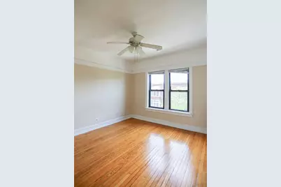 7455 N Greenview Avenue #216, Chicago, IL 60626 - Photo 2