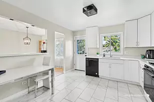302 Appleton Dr, Vernon Hills, IL 60061 - Photo 6