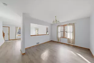 626 Pleasure Dr, Mundelein, IL 60060 - Photo 8