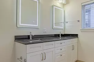 2100 Greenwood St, Evanston, IL 60201 - Photo 12