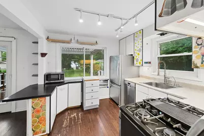 9024 Ewing Avenue, Evanston, IL 60203 - Photo 8