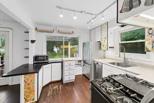 9024 Ewing Ave, Evanston, IL 60203 - Photo 8