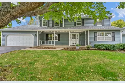647 Oakhurst Drive, Naperville, IL 60540 - Photo 2