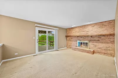 647 Oakhurst Drive, Naperville, IL 60540 - Photo 16