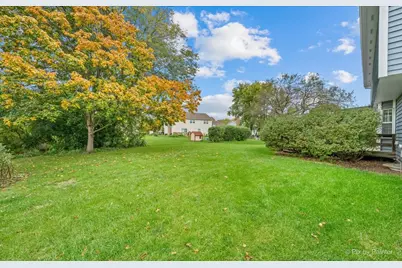 647 Oakhurst Drive, Naperville, IL 60540 - Photo 42