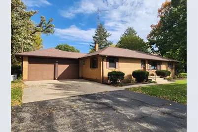 206 Palmyra Road, Dixon, IL 61021 - Photo 2