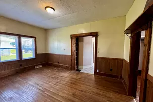 104 N Memorial St, Ohio, IL 61349 - Photo 4