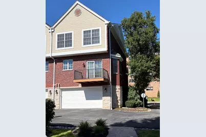 1127 Gilbert Avenue #1127, Downers Grove, IL 60515 - Photo 2
