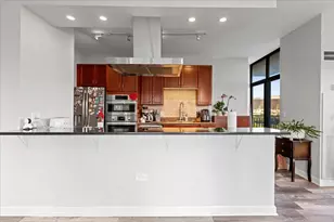 1335 S Prairie Ave, Chicago, IL 60605 - Photo 4