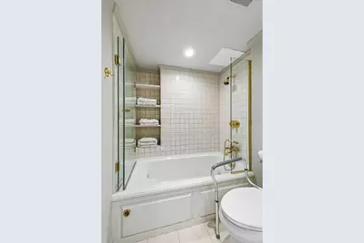 950 N Michigan Avenue #2302, Chicago, IL 60611 - Photo 20