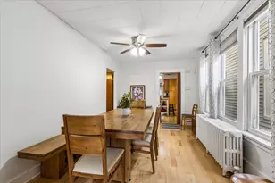 628 W 43rd Pl, Chicago, IL 60609 - Photo 4