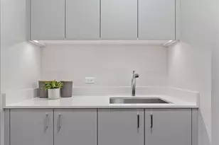14 W Superior St, Chicago, IL 60654 - Photo 26