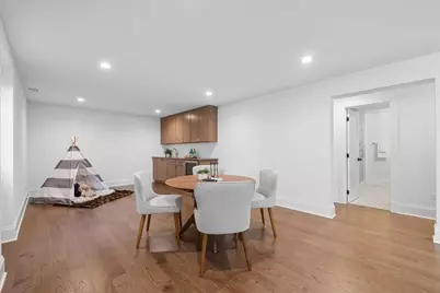 2616 W Sunnyside Avenue, Chicago, IL 60625 - Photo 36