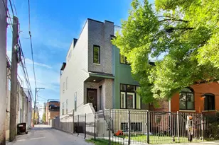 2415 W Huron St, Chicago, IL 60612 - Photo 1