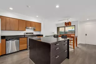 325 N Oak Park Ave, Oak Park, IL 60302 - Photo 4