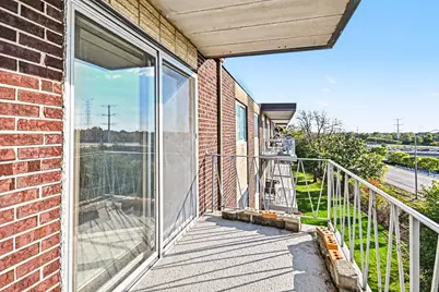 2900 Maple Avenue #20-E, Downers Grove, IL 60515 - Photo 22