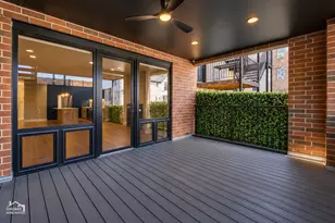 2448 W Diversey Ave, Chicago, IL 60647 - Photo 10