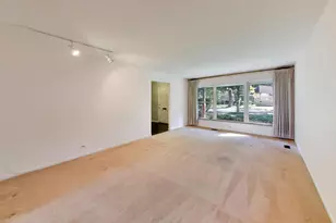 1220 Brook Ln, Glenview, IL 60025 - Photo 6