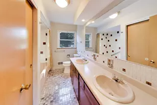 1220 Brook Ln, Glenview, IL 60025 - Photo 20