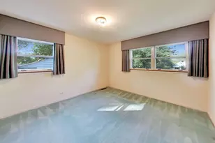 1220 Brook Ln, Glenview, IL 60025 - Photo 18