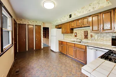 1220 Brook Lane, Glenview, IL 60025 - Photo 10
