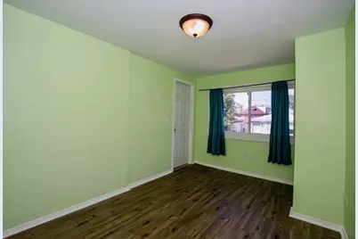 7532 S Indiana Avenue, Chicago, IL 60619 - Photo 10