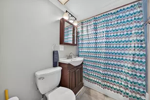 2046 E 93rd St, Chicago, IL 60617 - Photo 12
