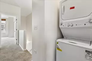 3214 N Kilbourn Ave, Chicago, IL 60641 - Photo 10