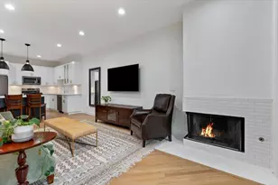2247 W Wabansia Ave, Chicago, IL 60647 - Photo 6