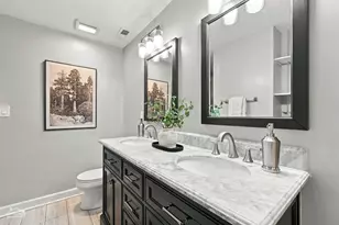 2440 N Linden Pl, Chicago, IL 60647 - Photo 22