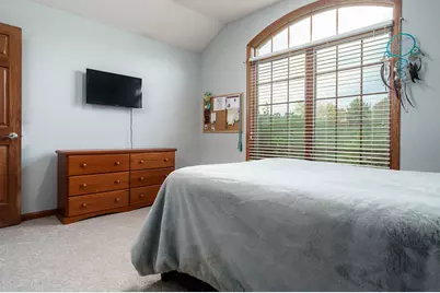 2223 Winding Creek Drive, Belvidere, IL 61008 - Photo 32