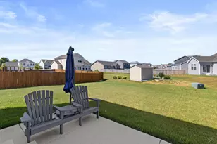 451 Mary Ann Cir, Sycamore, IL 60178 - Photo 42