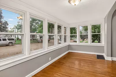 206 W Main Street, Mount Morris, IL 61054 - Photo 4