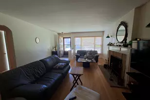 6631 N St Louis Ave, Lincolnwood, IL 60712 - Photo 2