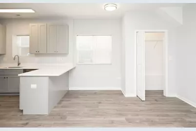 1813 W Cermak Road, Chicago, IL 60608 - Photo 6
