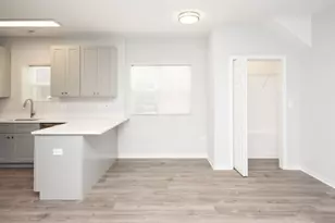 1813 W Cermak Rd, Chicago, IL 60608 - Photo 6