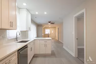 16973 Jodave Ave, Hazel Crest, IL 60429 - Photo 12