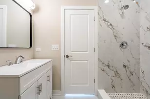 2949 W Wilcox St, Chicago, IL 60612 - Photo 16
