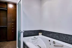 462 Thorndale Dr, Buffalo Grove, IL 60089 - Photo 32
