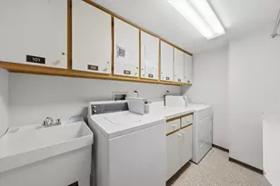8350 W Addison St, Chicago, IL 60634 - Photo 24
