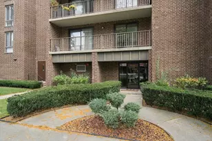 8350 W Addison St, Chicago, IL 60634 - Photo 2
