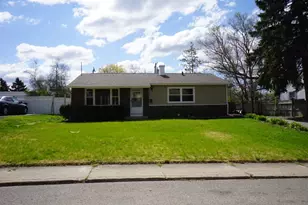 108 Mora Rd, Carpentersville, IL 60110 - Photo 1