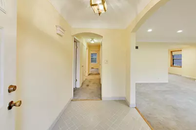 5858 N Louise Avenue, Chicago, IL 60646 - Photo 2