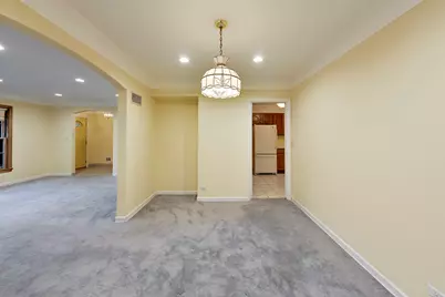5858 N Louise Avenue, Chicago, IL 60646 - Photo 8