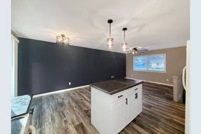 1733 Revere Street, Freeport, IL 61032 - Photo 8