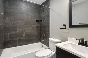 1733 Revere St, Freeport, IL 61032 - Photo 12