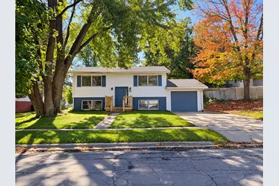 1733 Revere Street, Freeport, IL 61032 - Photo 1