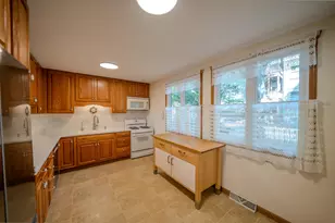 932 E 55th St, Chicago, IL 60615 - Photo 4